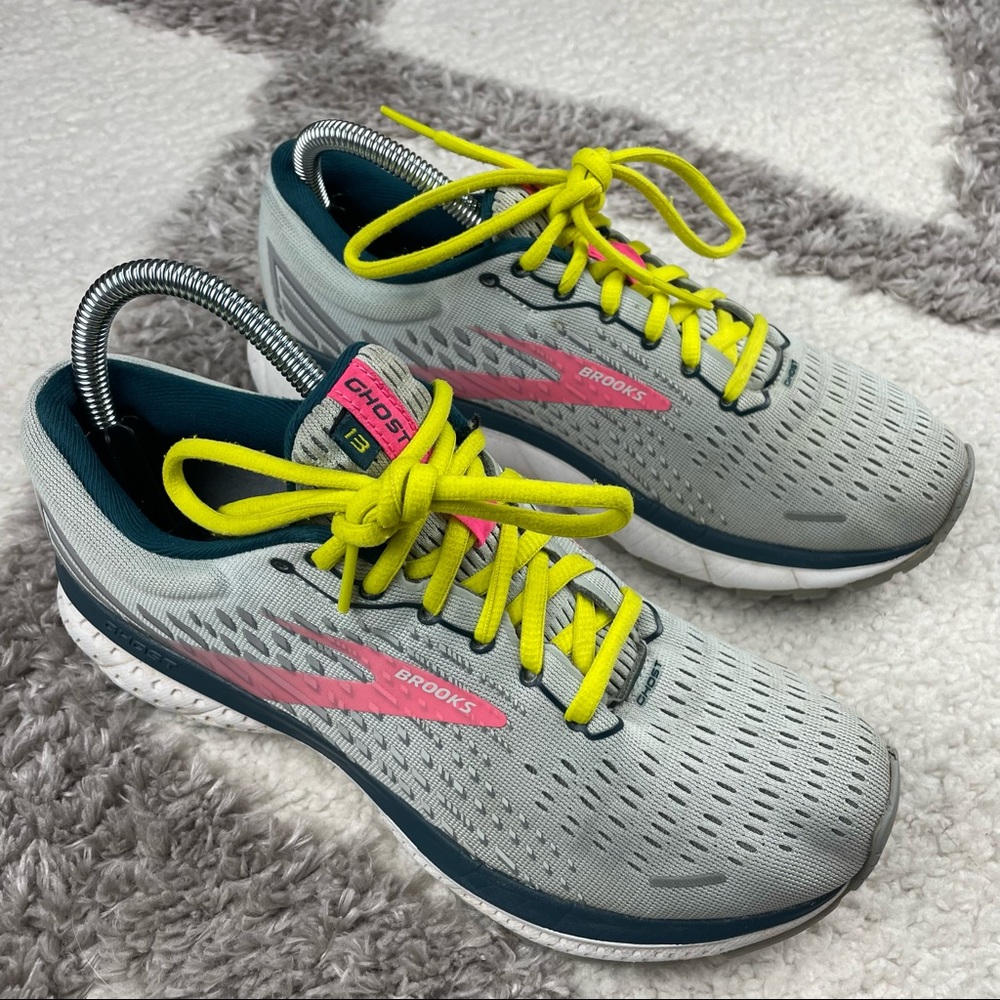 Womens Brooks Shoes